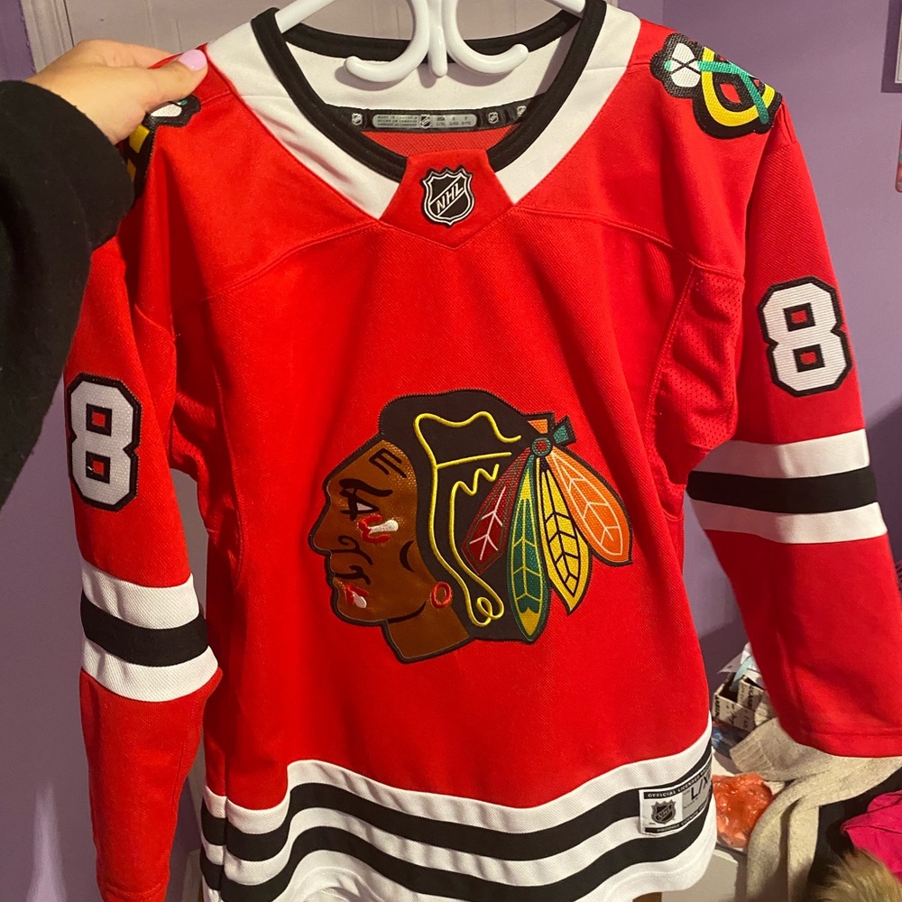 YOUTH JERSEY CHICAGO BLACKHAWKS- KANE 88 SIZE L/XL- WORN ONCE ONLY